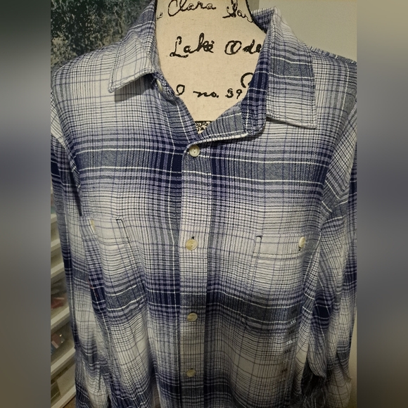 Gap flannel button up - Picture 3 of 10